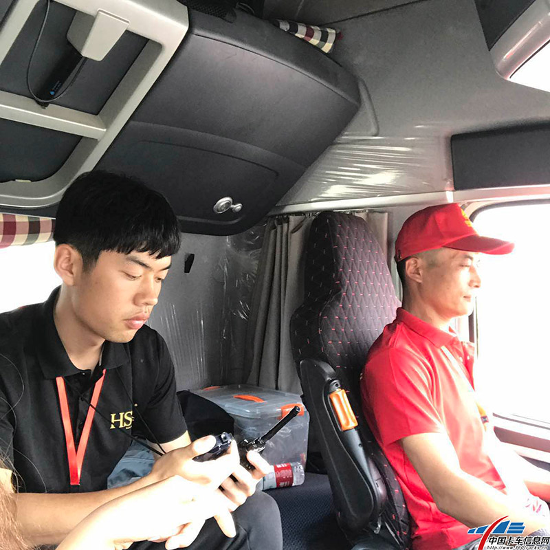 第一位选手魏代峰师傅已做好准备，裁判员也已就绪